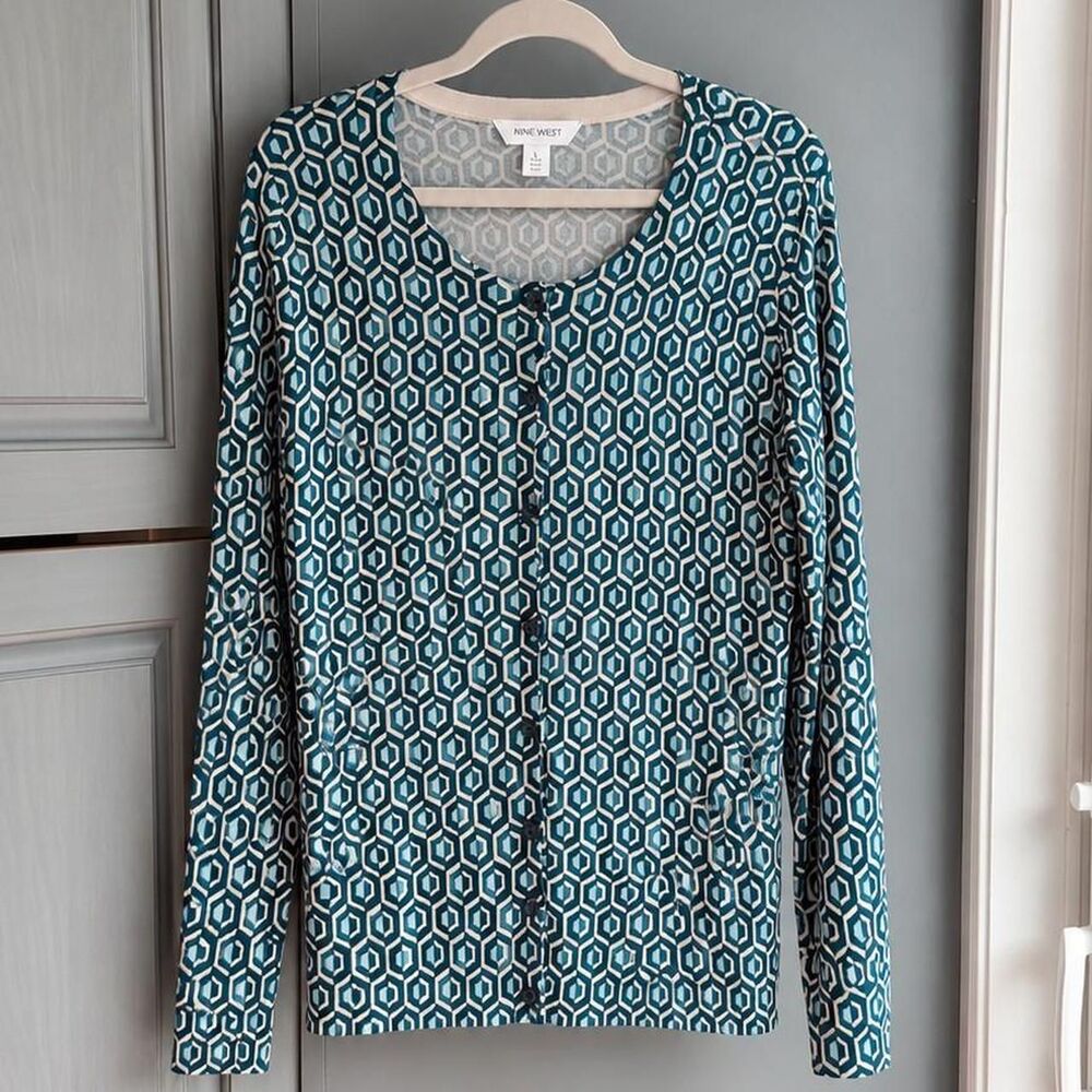 Time-and-tru Women's Blue and White Shirt